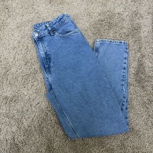 H&M women’s blue jeans